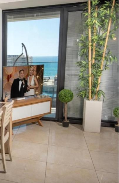Bat Yam Luxery 5Br Sea View Suite Extérieur photo